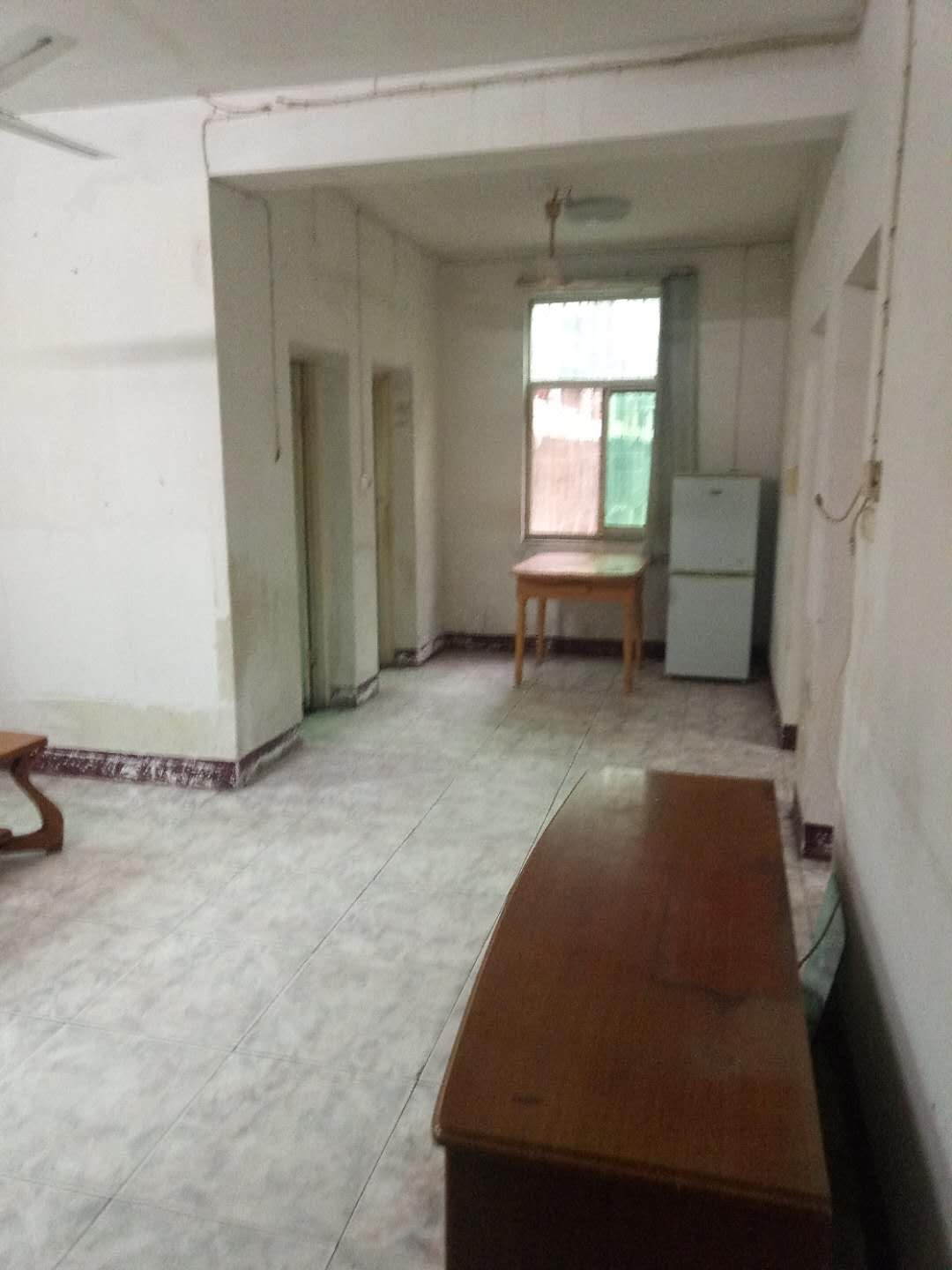 建設東路 棟2層出售！