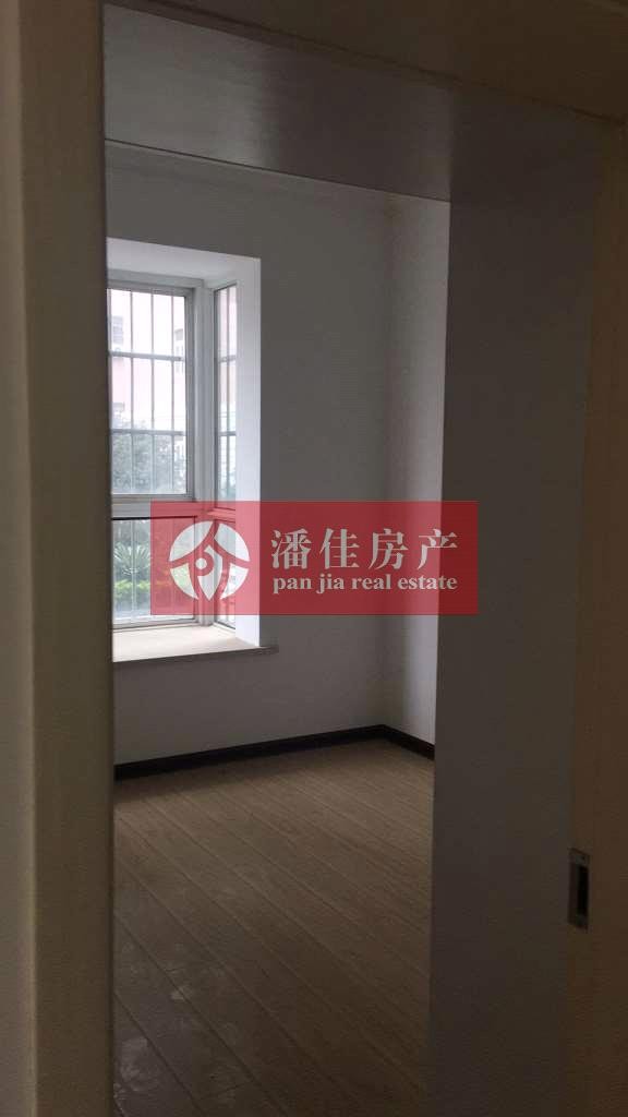 【潘佳房產(chǎn)推薦】【槐蔭大道大潤(rùn)發(fā)超市對(duì)面槐蔭閣4樓110平米三房40萬(wàn)】