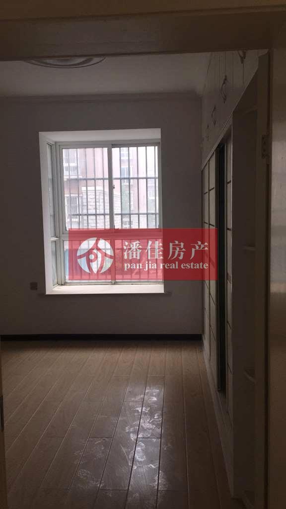 【潘佳房產(chǎn)推薦】【槐蔭大道大潤(rùn)發(fā)超市對(duì)面槐蔭閣4樓110平米三房40萬(wàn)】