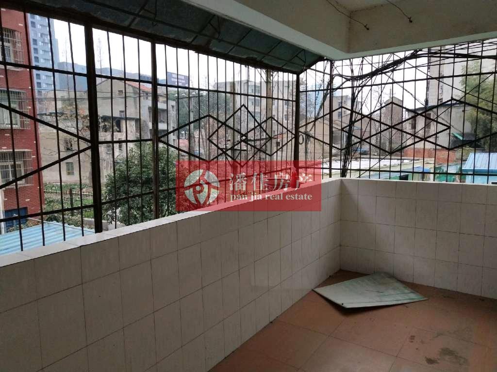 【潘佳房產(chǎn)推薦】【槐蔭大道大潤(rùn)發(fā)超市對(duì)面槐蔭閣4樓110平米三房40萬(wàn)】