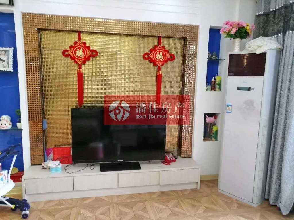 【潘佳房產(chǎn)推薦】【抄 ！中建國際119平中層3室2廳2衛(wèi)精裝94萬】