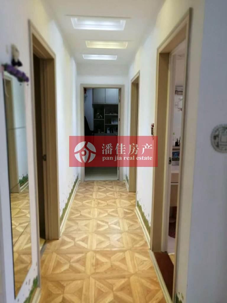 【潘佳房產(chǎn)推薦】【抄 ！中建國際119平中層3室2廳2衛(wèi)精裝94萬】