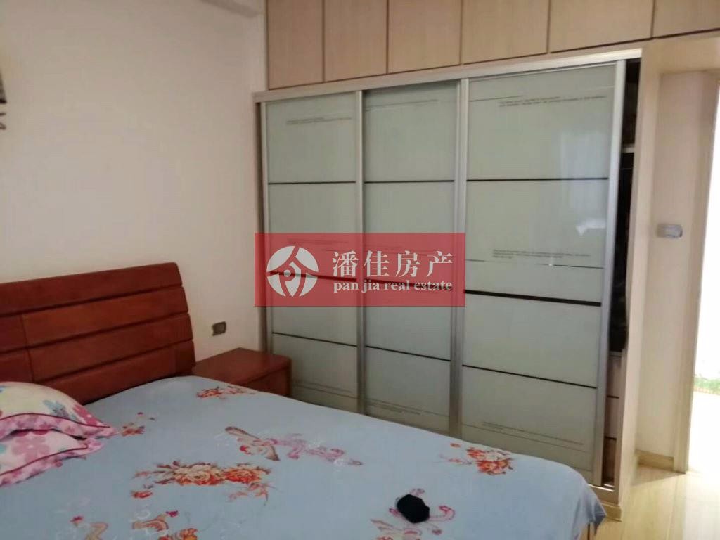 文昌三里棚雙學(xué) 區(qū)！全洲南區(qū) 135平 中層 精裝 拎包入住