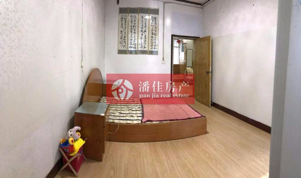 滿五！好停車！槐蔭大道交警單位房3樓93平40萬