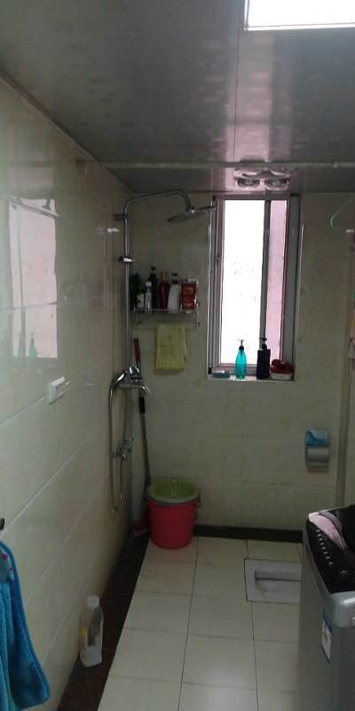 業(yè)主南遷創(chuàng)業(yè)，精裝婚房出售，家具電器可送，急！