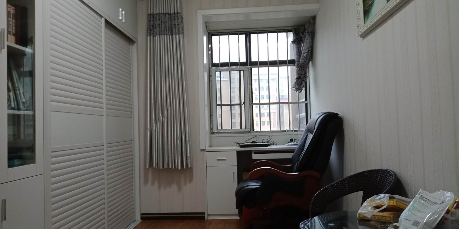 F176宇濟(jì)濱湖天地竹苑4/2/2精裝139平米20/27兩證滿二帶車庫成交價(jià)136萬