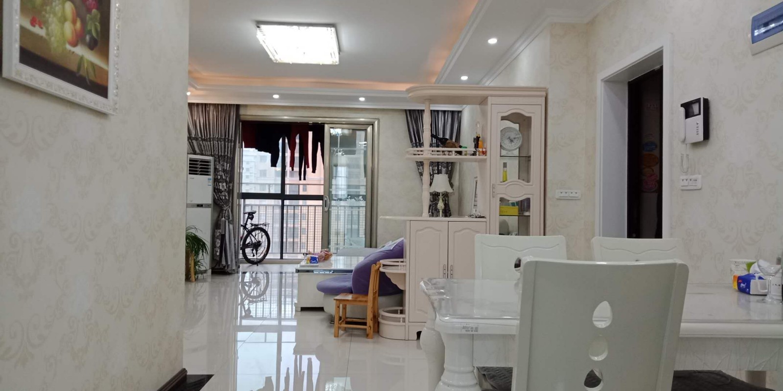 F176宇濟(jì)濱湖天地竹苑4/2/2精裝139平米20/27兩證滿二帶車庫成交價(jià)136萬