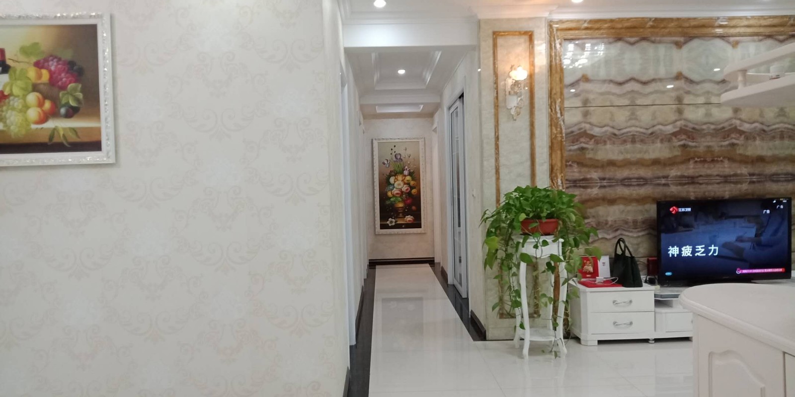 F176宇濟(jì)濱湖天地竹苑4/2/2精裝139平米20/27兩證滿二帶車庫成交價(jià)136萬