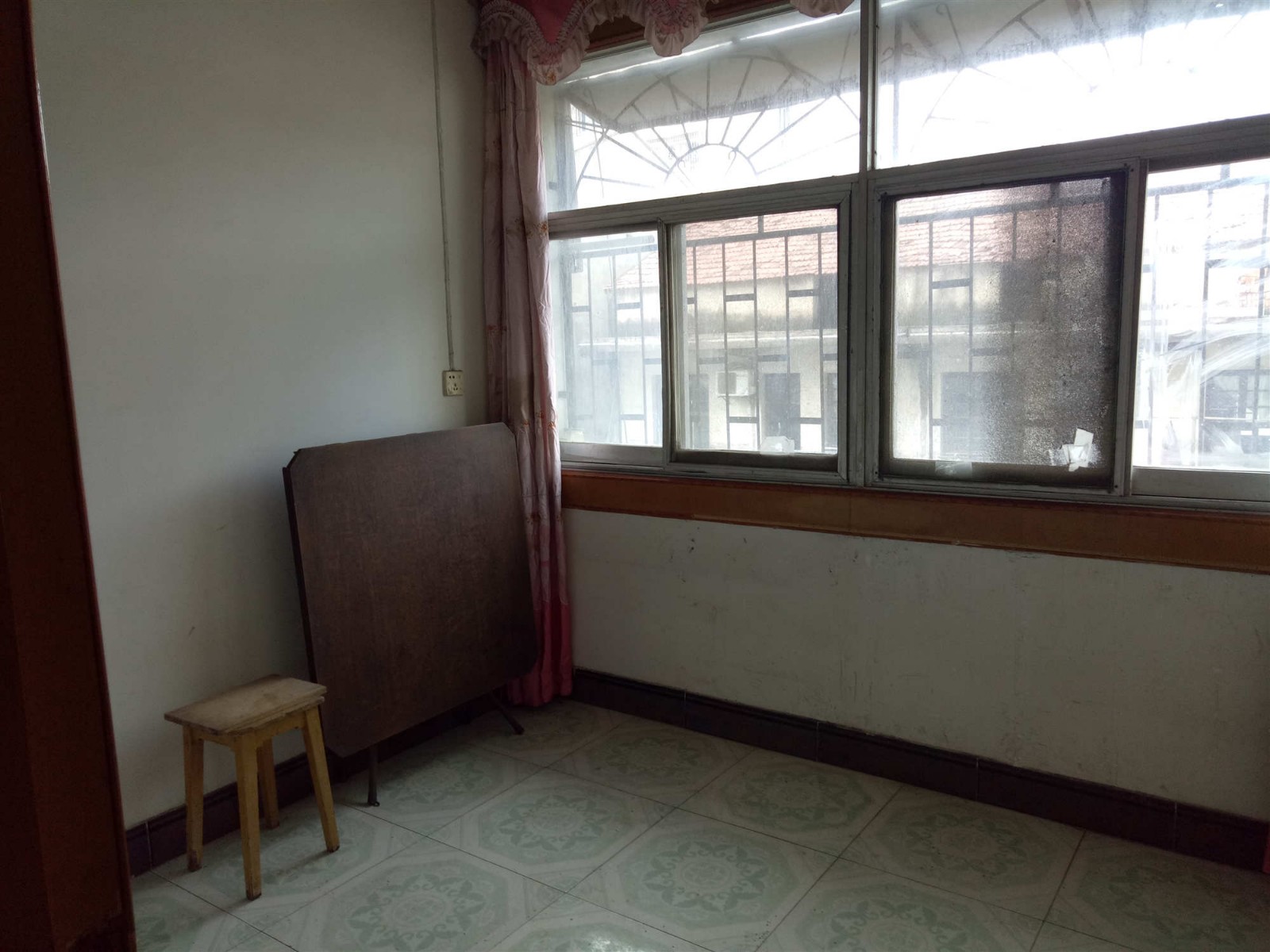 A3570建設(shè)路軍轉(zhuǎn)小區(qū)3/2/13/7簡裝兩證滿五面積95平售價(jià)45萬