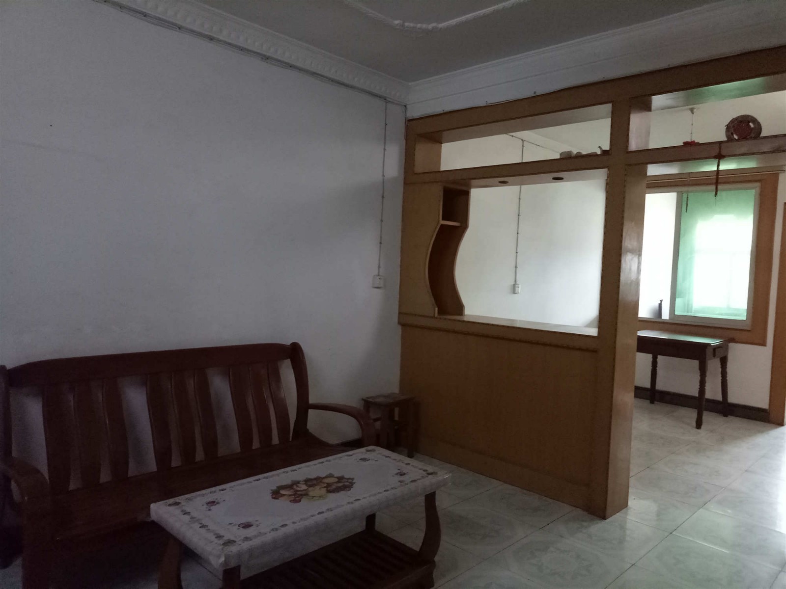 A3570建設(shè)路軍轉(zhuǎn)小區(qū)3/2/13/7簡裝兩證滿五面積95平售價(jià)45萬