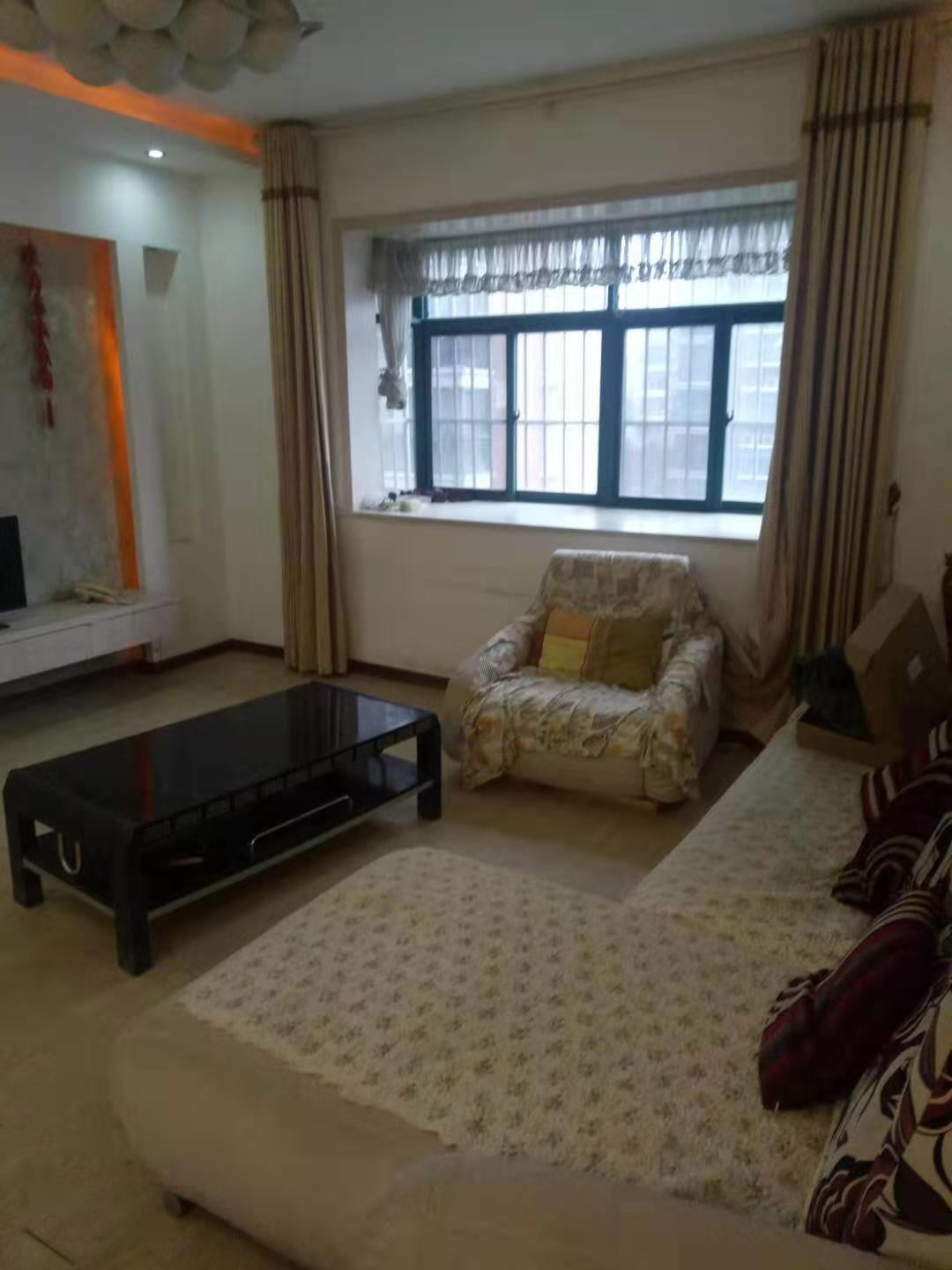 全州国际南区4室2厅全套家电家具