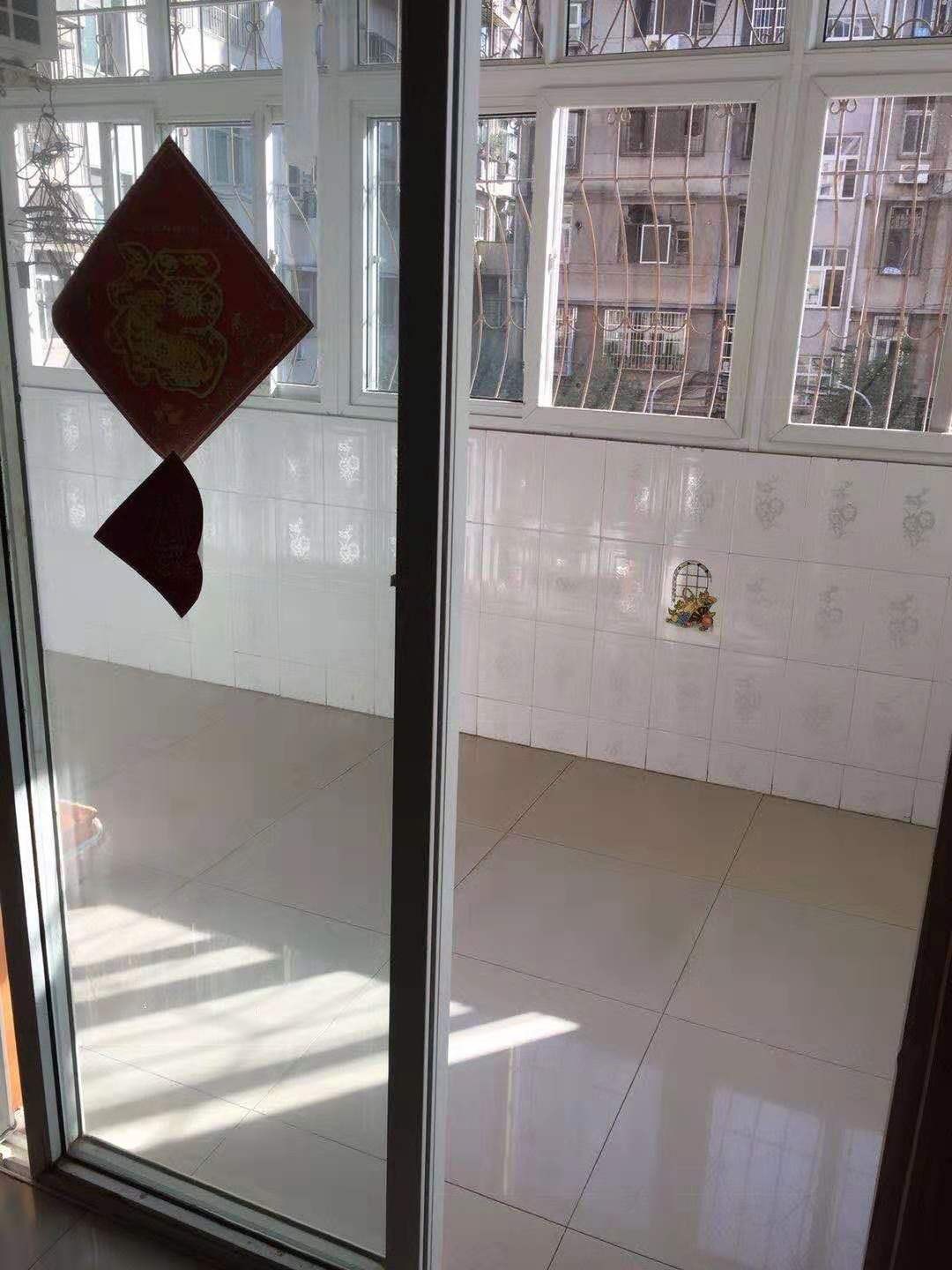 孝南區(qū)檢察院宿舍4室2廳2衛(wèi)（玉泉 對(duì)面）