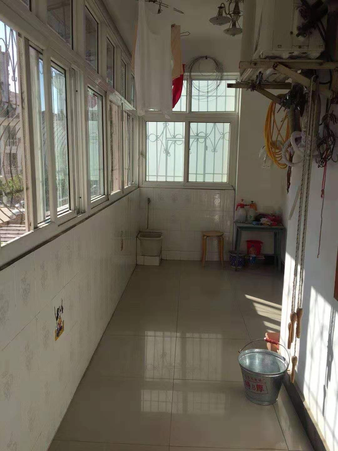 孝南區(qū)檢察院宿舍4室2廳2衛(wèi)（玉泉 對(duì)面）