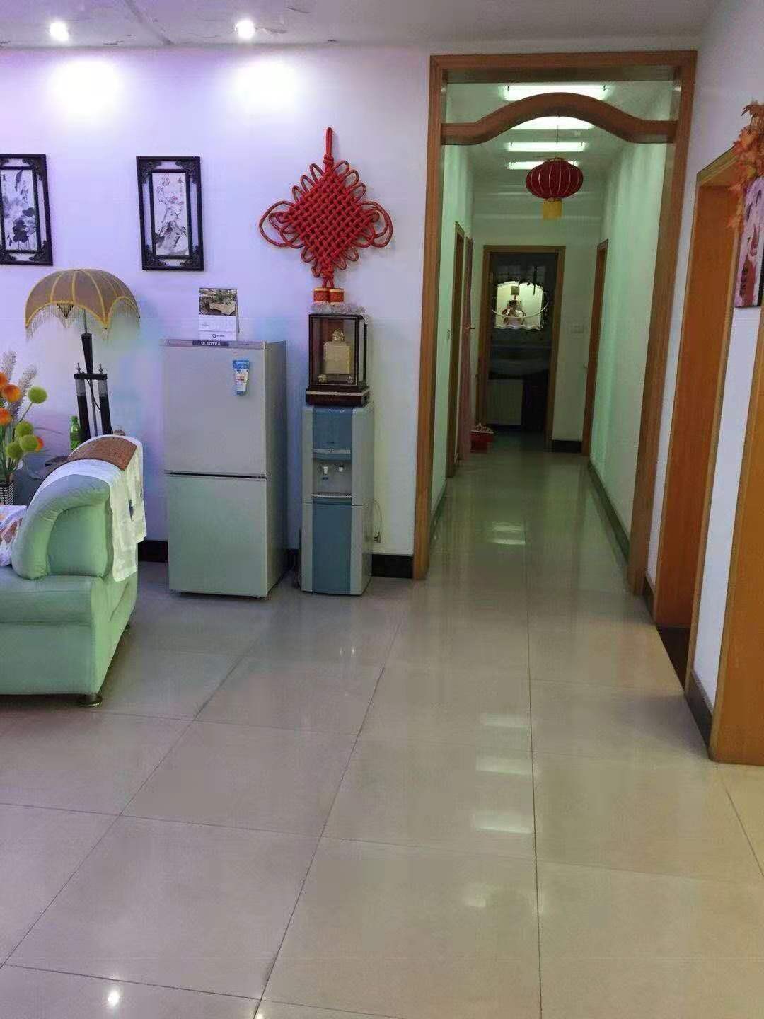 孝南區(qū)檢察院宿舍4室2廳2衛(wèi)（玉泉 對(duì)面）