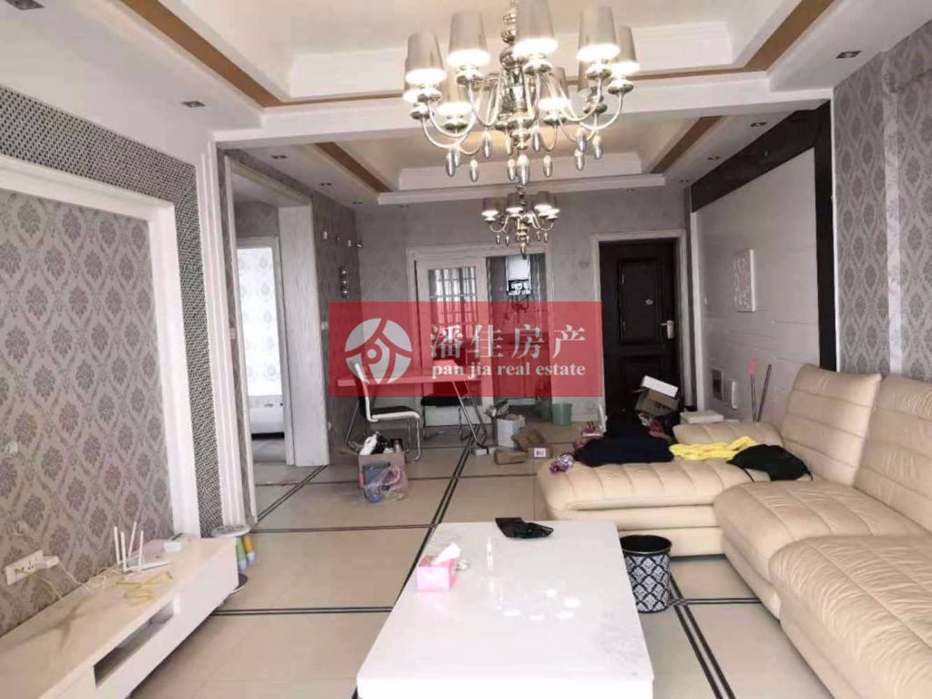 丹陽(yáng) 房！毛坯價(jià)送精裝！航天 府旁紫荊花園98平精裝急售只要68萬(wàn)