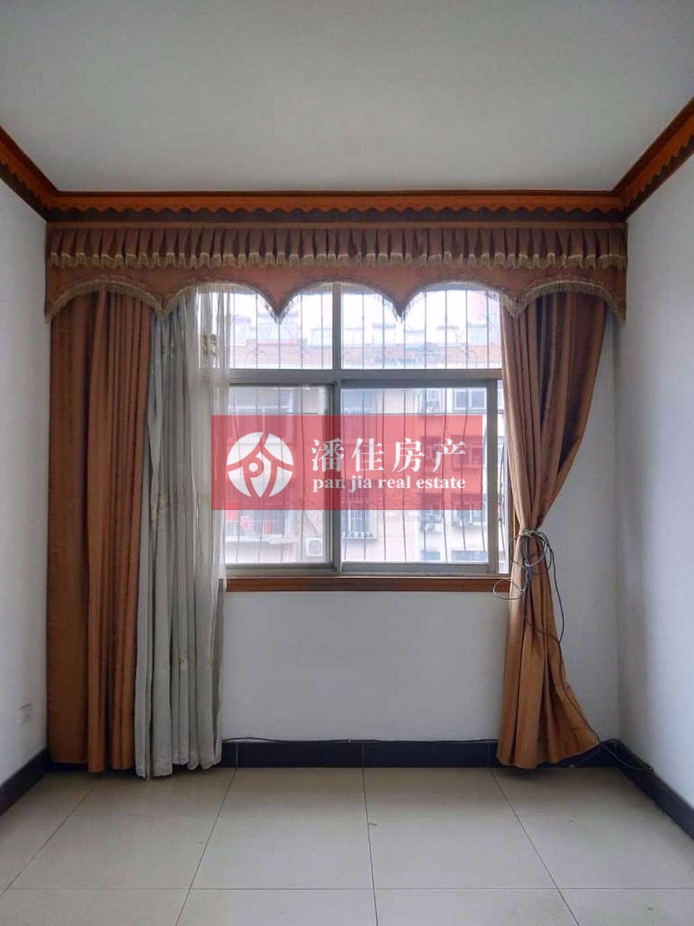 滿二！讀楚環(huán)！建設(shè)路孝柴小區(qū)5/7樓115平三房中裝拎包入住