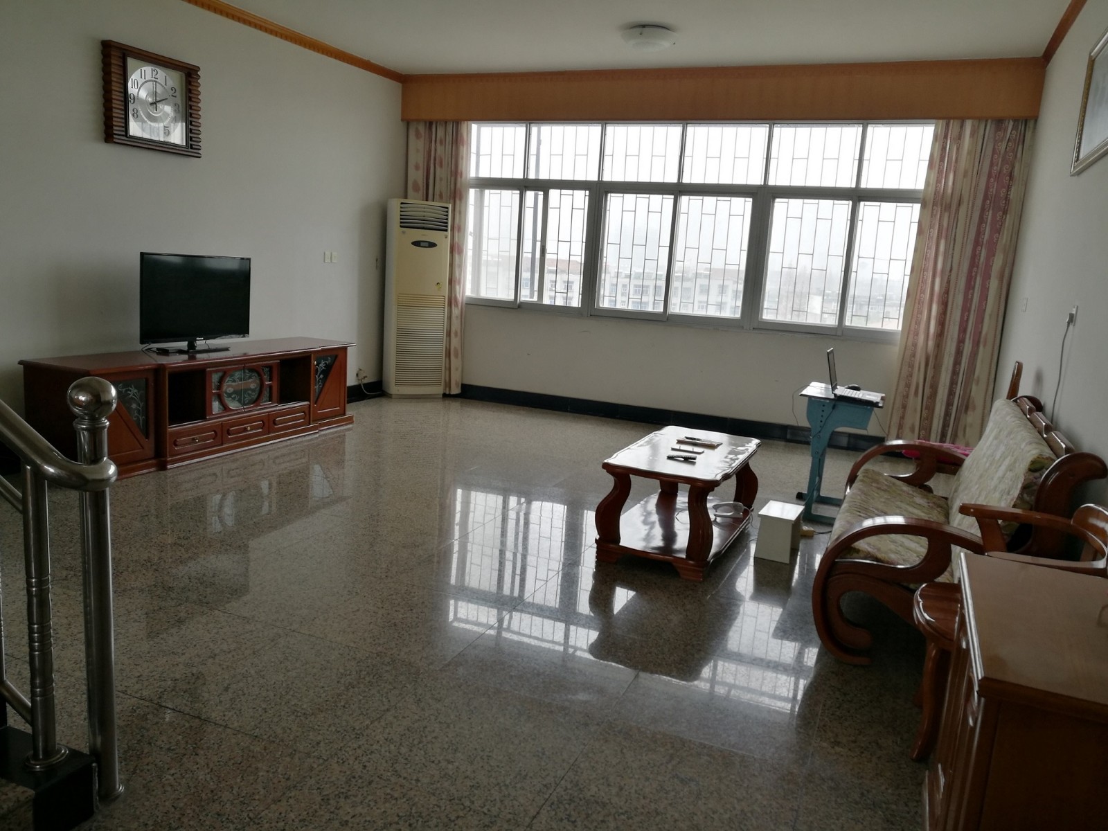 急售！孝感市實(shí)驗(yàn) 、文昌中學(xué)雙 房