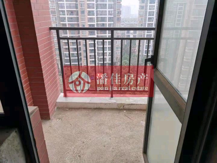 【潘佳房產(chǎn)推薦】【宇濟城中城2/6層131平米簡裝南北通透有院子方便停車60萬】