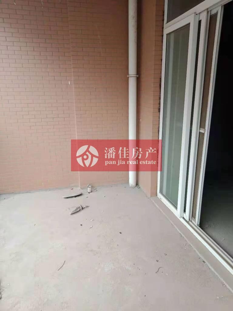 【潘佳房產(chǎn)推薦】滿二乾坤豪府一期139平米精裝南北通透130萬