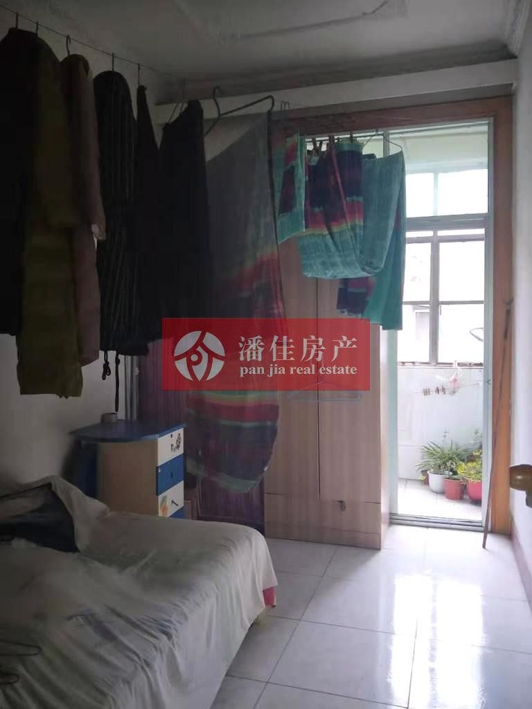 【潘佳房產(chǎn)推薦】楚環(huán)雙 文化路中段55平米4/6樓有院子只要24.3萬