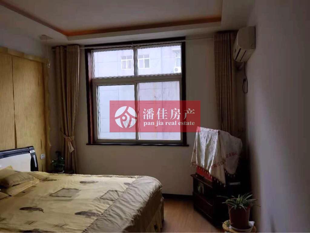 【潘佳房產(chǎn)推薦】【抄 ！中建國際119平中層3室2廳2衛(wèi)精裝94萬】