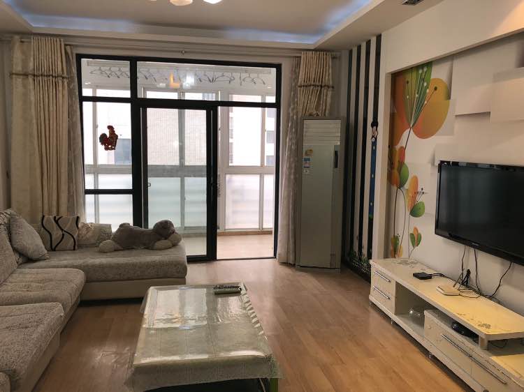 蔚藍(lán)新都精裝130?車庫(kù)