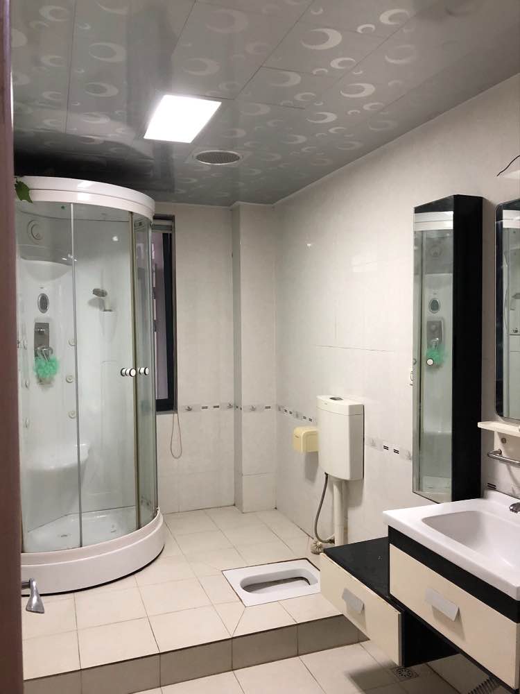 蔚藍新都精裝130?車庫