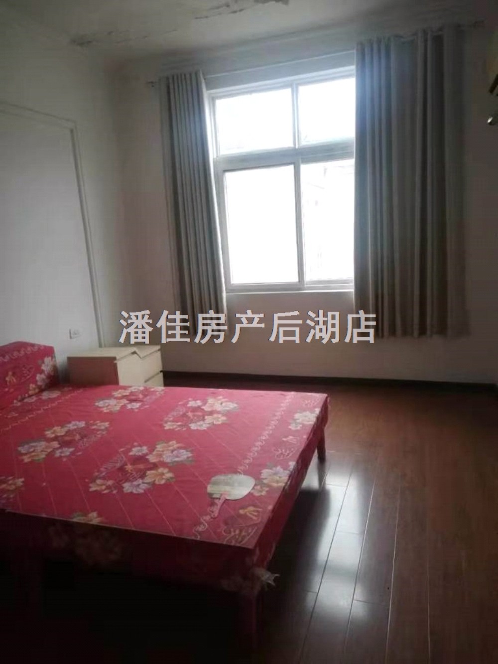 滿二掛口街131平中等裝修三面采光5樓拎包入住