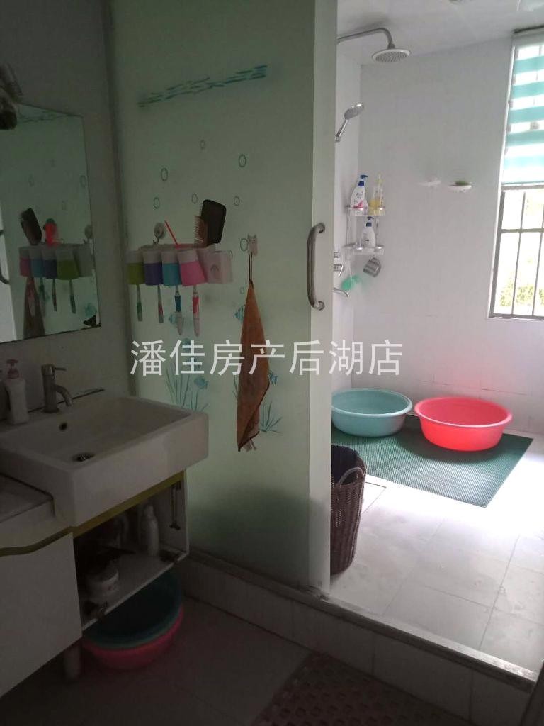  醫(yī)院旁好房出租！你們要的精裝修中間層來了！