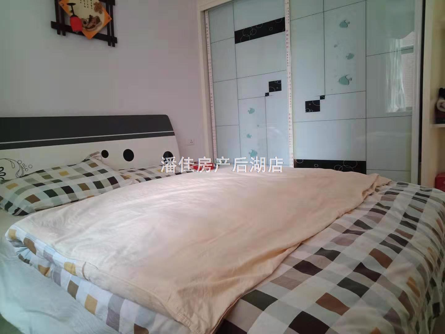 全洲國(guó)際3室2廳2衛(wèi)132平精裝修11樓拎包入住