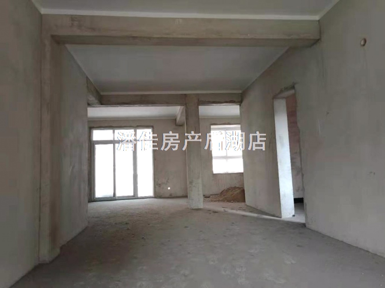 證滿稅低錦繡后湖中間層毛坯2居室47.5萬(wàn)