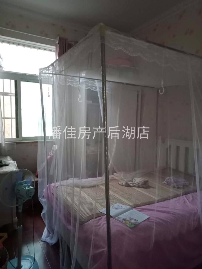 錦繡后湖三室二廳二衛(wèi)，精裝修拎包入住