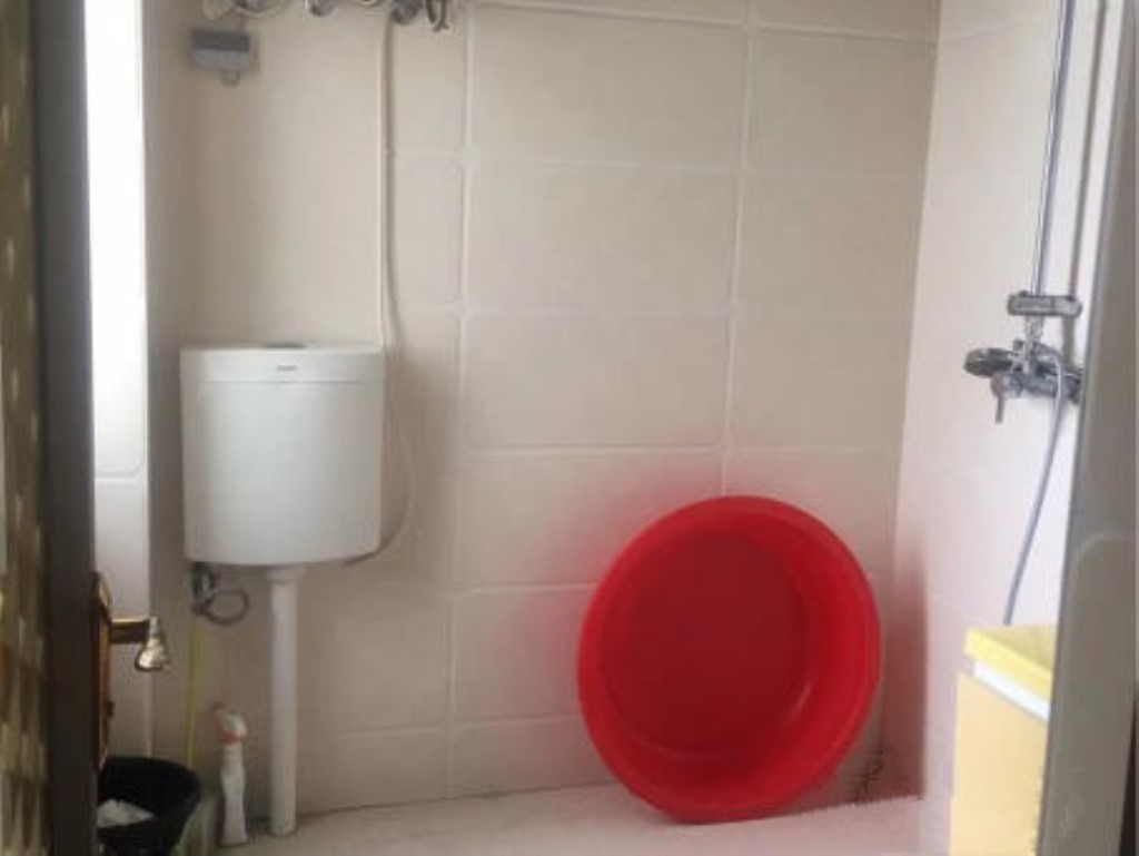 锦绣后湖三室二厅二卫131平精装修11层的9楼