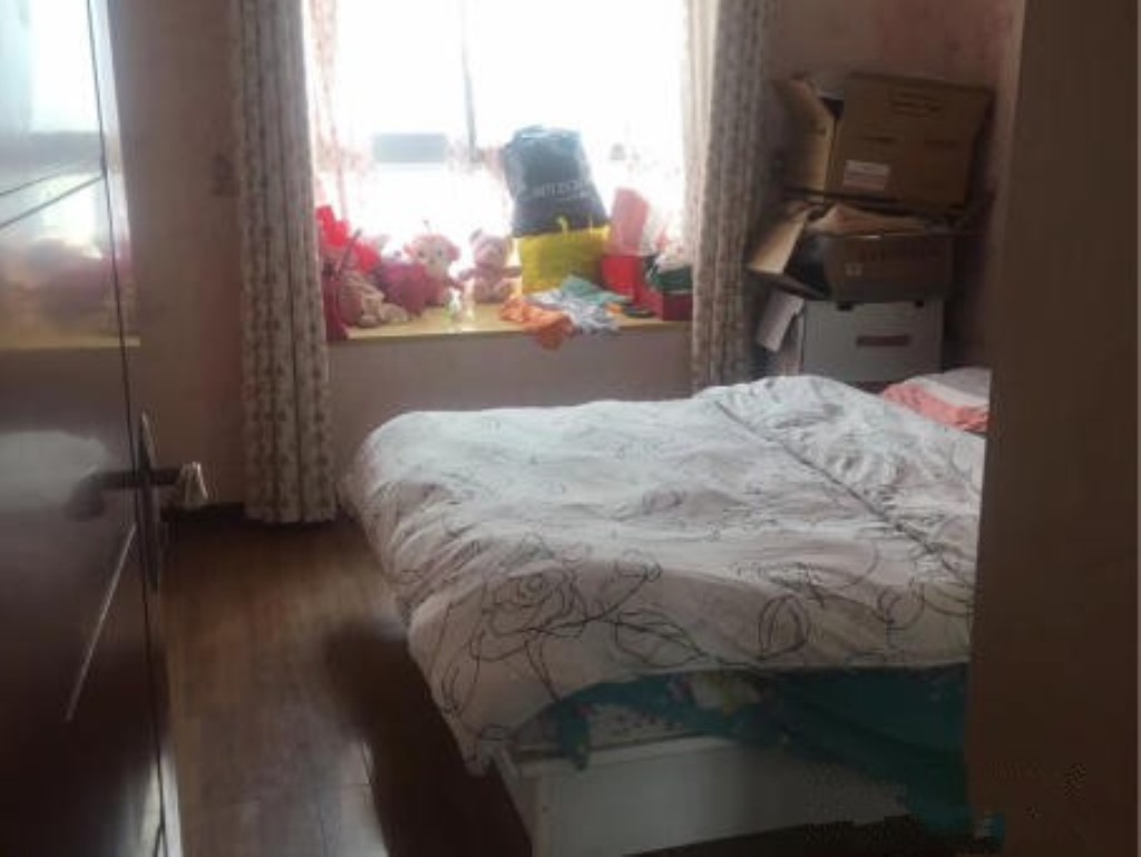 锦绣后湖三室二厅二卫131平精装修11层的9楼