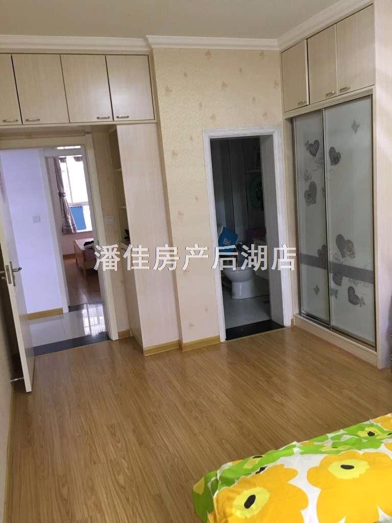 榮欣景城大三房精裝修120平證滿稅低60萬