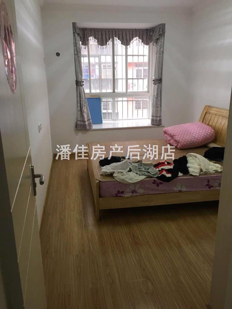 榮欣景城大三房精裝修120平證滿稅低60萬