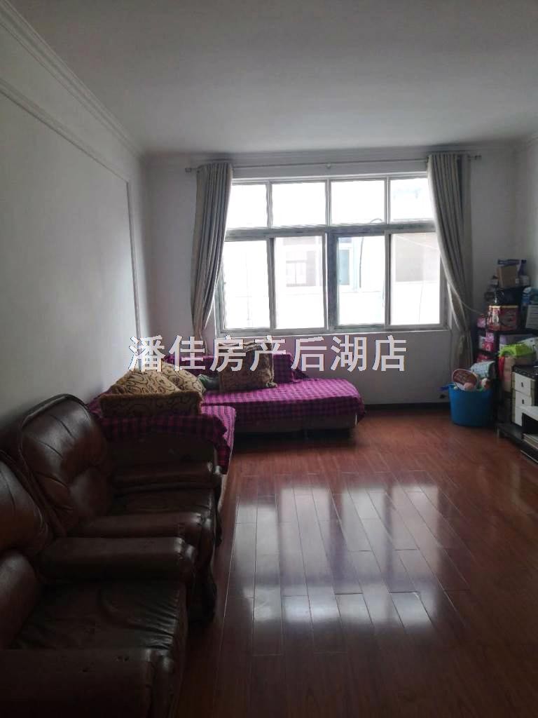 降價了！航空路三室兩廳一衛(wèi)4/6簡單裝修131平米