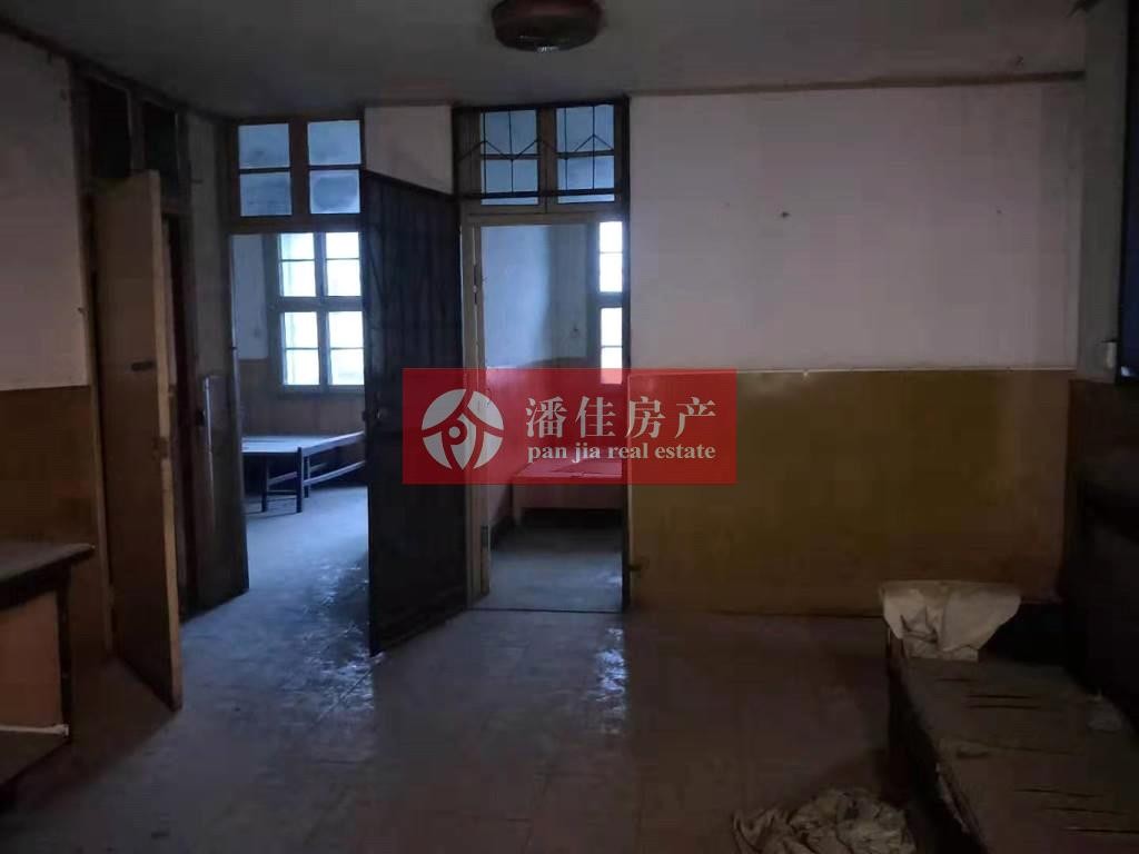 【潘佳房產(chǎn)推薦】【宇濟城中城2/6層131平米簡裝南北通透有院子方便停車60萬】