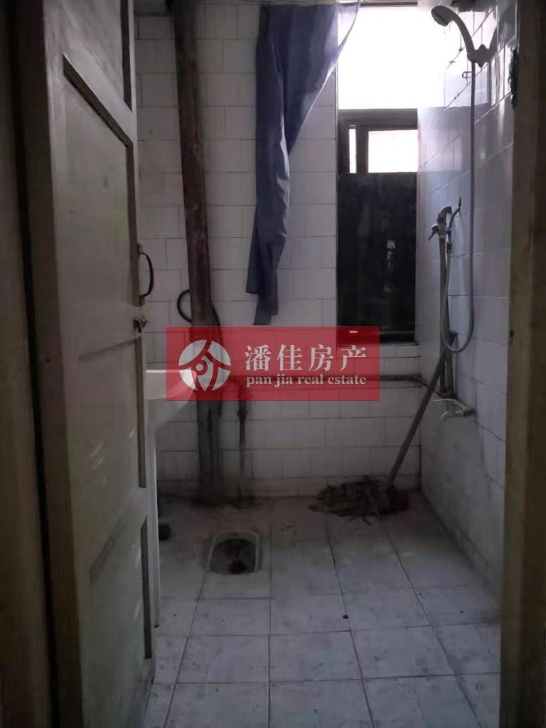 【潘佳房產(chǎn)推薦】【宇濟城中城2/6層131平米簡裝南北通透有院子方便停車60萬】