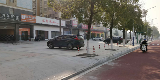 金秋大道臨街商鋪出售