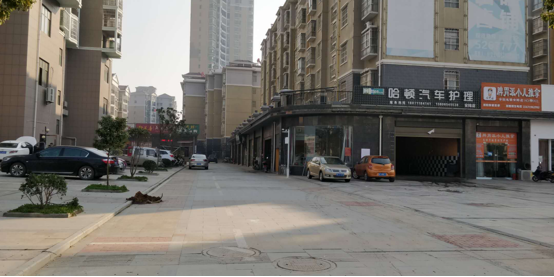 金秋大道臨街商鋪出售