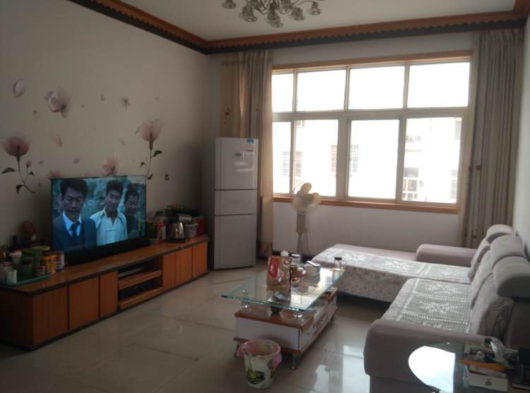 城區(qū)農(nóng)房小區(qū) 3室2廳2衛(wèi) 136平米隨時(shí)能過戶