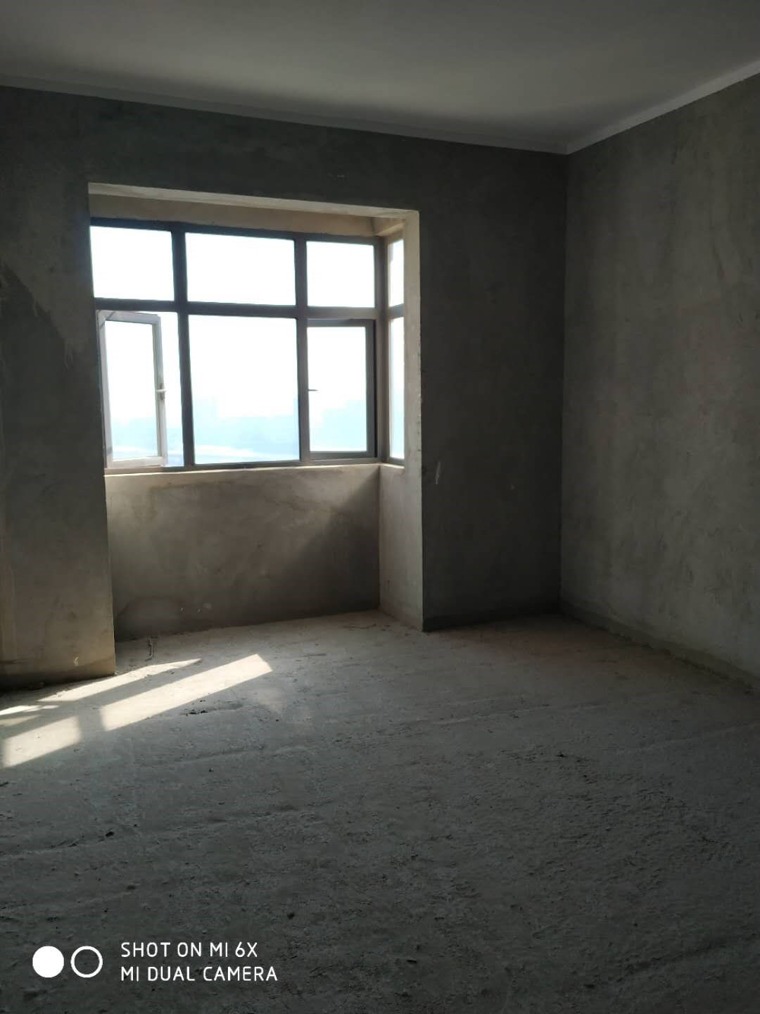 濱湖天地139平公攤小，毛坯房，老證后期費(fèi)用低！雙陽(yáng)臺(tái)，景觀房！