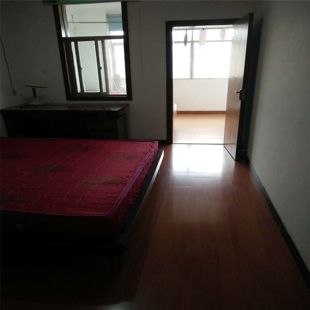 長(zhǎng)征二路單位房 大兩房，無公攤