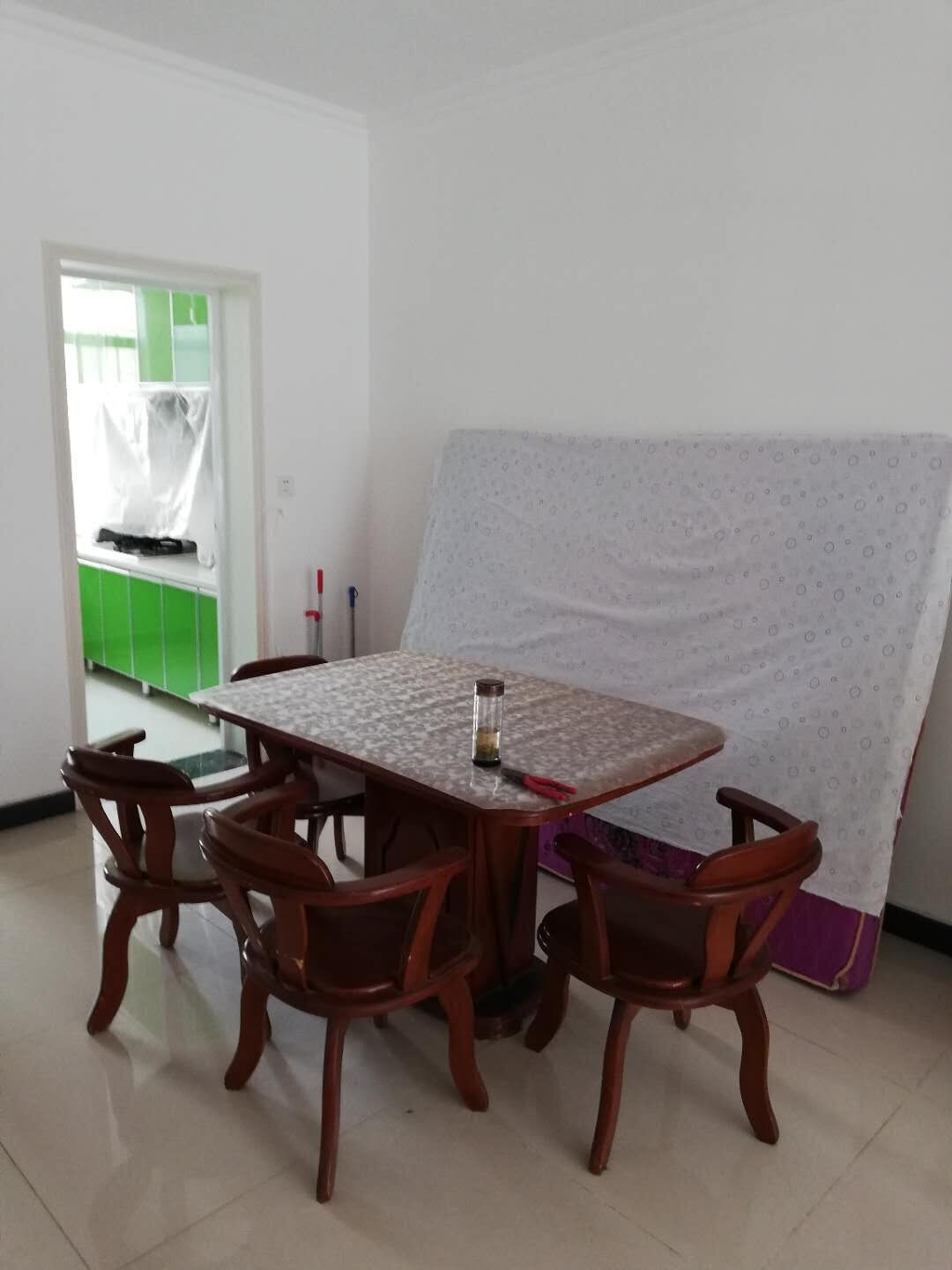 南大精裝房廉價(jià)出租