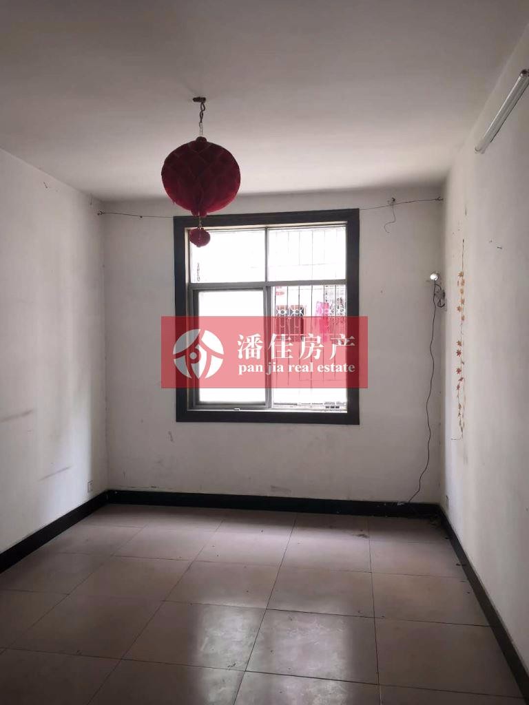 【潘佳房產(chǎn)推薦】交通東路群聲南區(qū)3樓100平米大兩房南北通透超低價(jià)38萬