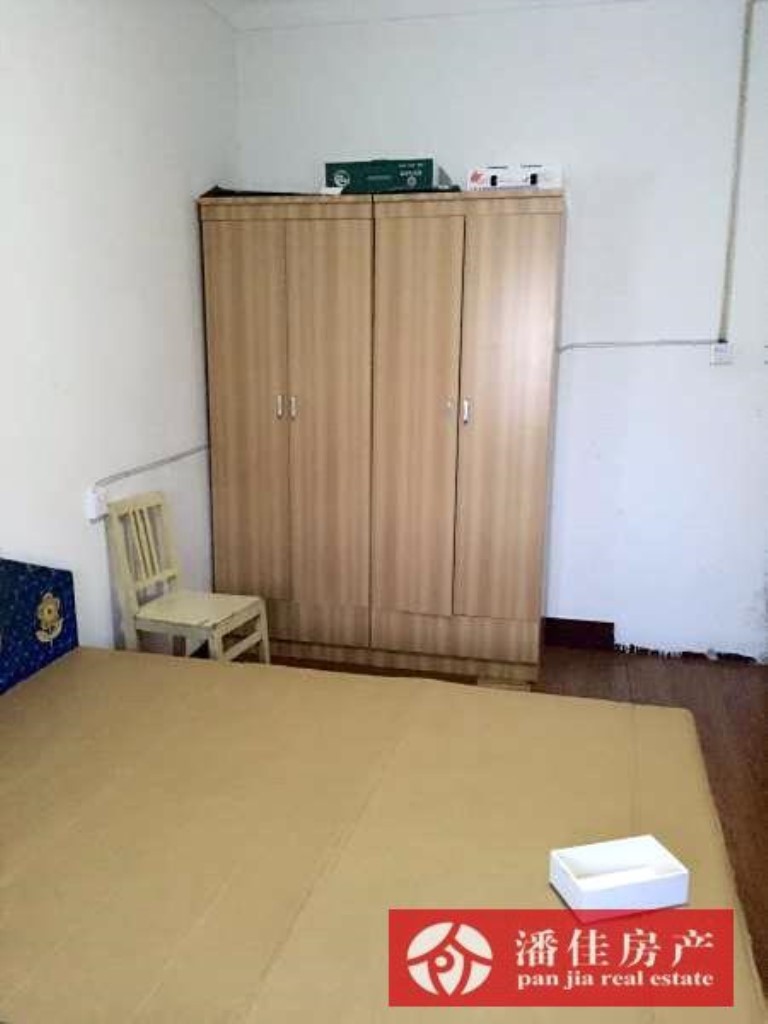 【潘佳房產(chǎn)推薦】【槐蔭大道大潤(rùn)發(fā)超市對(duì)面槐蔭閣4樓110平米三房40萬(wàn)】