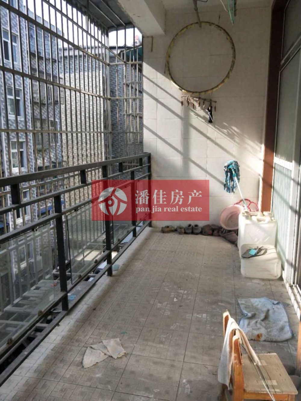 【潘佳房產(chǎn)推薦】【滿五 北辰花園 大陽臺4樓90平米南北通透簡裝42萬】