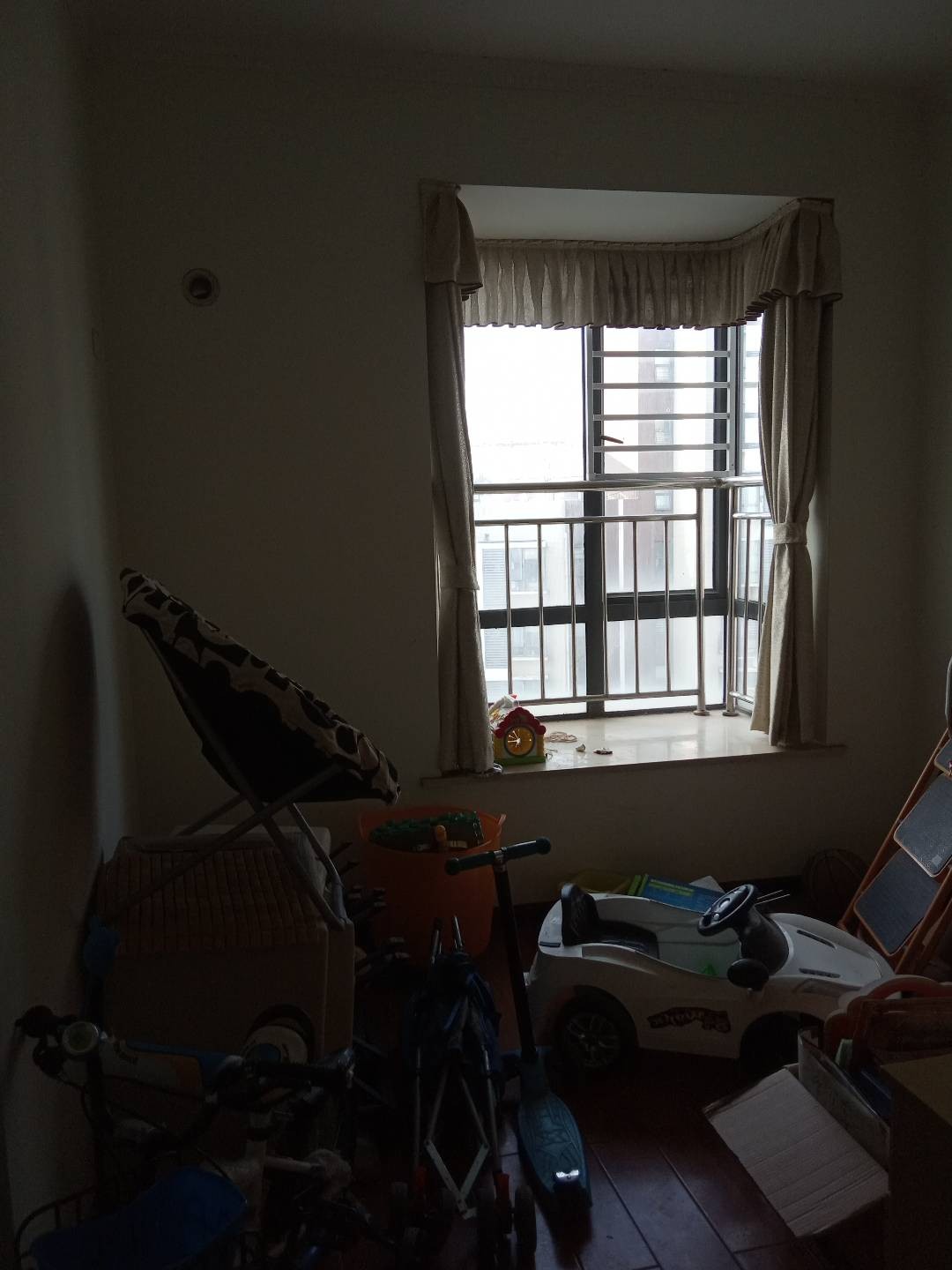 福星城120.5平米精裝2證滿五過戶便宜