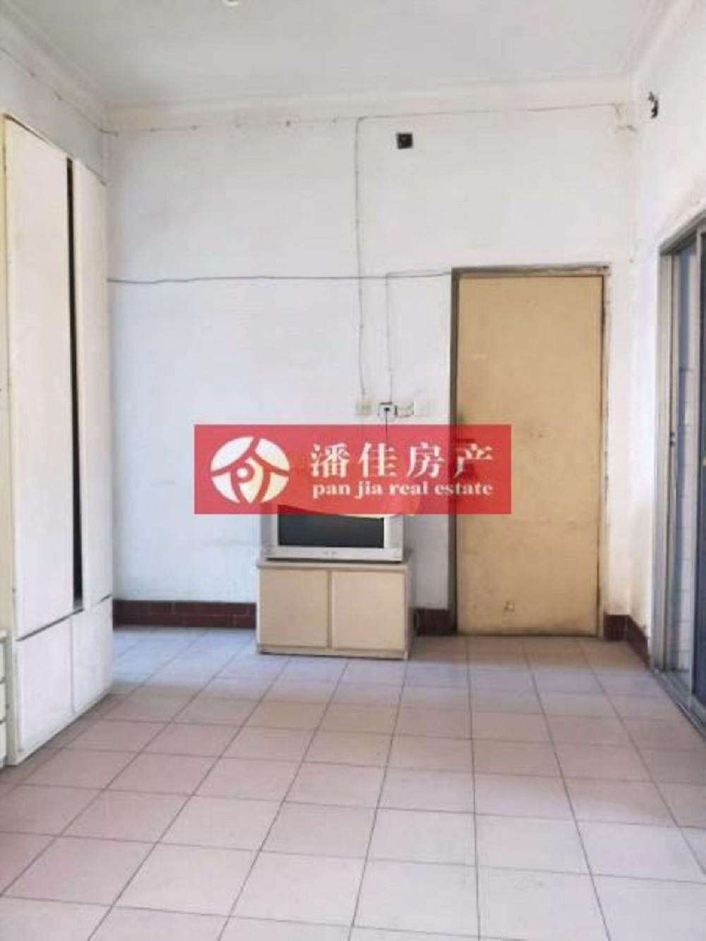 【潘佳房產(chǎn)推薦】【北京路 萬(wàn)峰苑 68平米5樓共6層 溫馨兩房 簡(jiǎn)裝 南北通透】